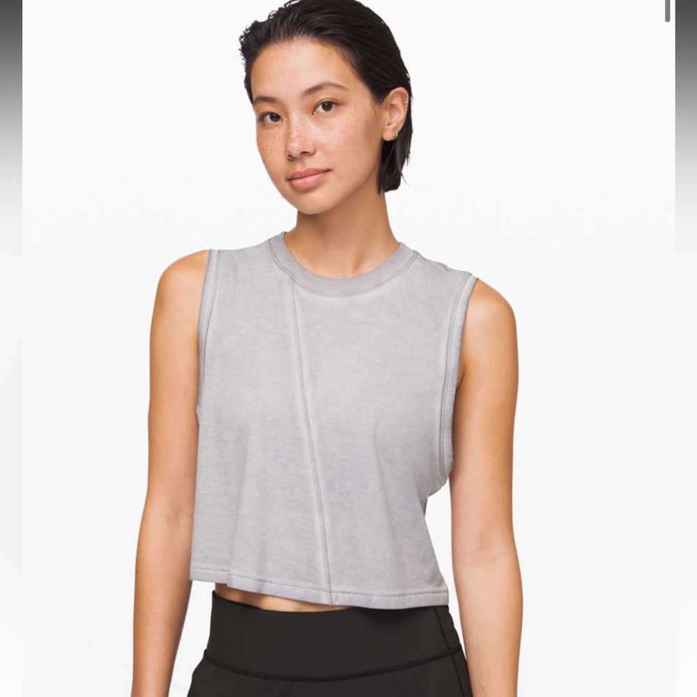 Lululemon Broken Beats Tank
Washed Glacier Grey NWT 12‎